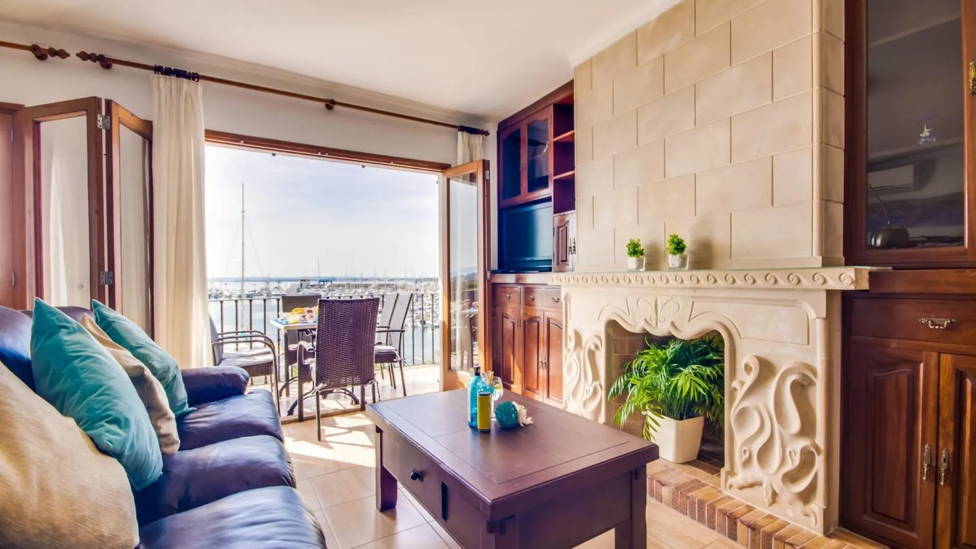 Sea-View Apartment In Alcudia location